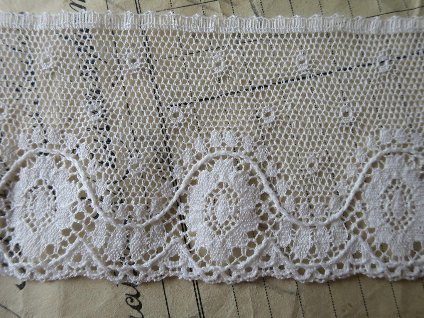 Off White English Nottingham Lace- Fine Bucks Point Flowers- 5.5 cm