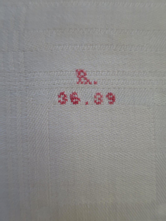 12 Antique Irish Linen Damask Napkins- Provenance