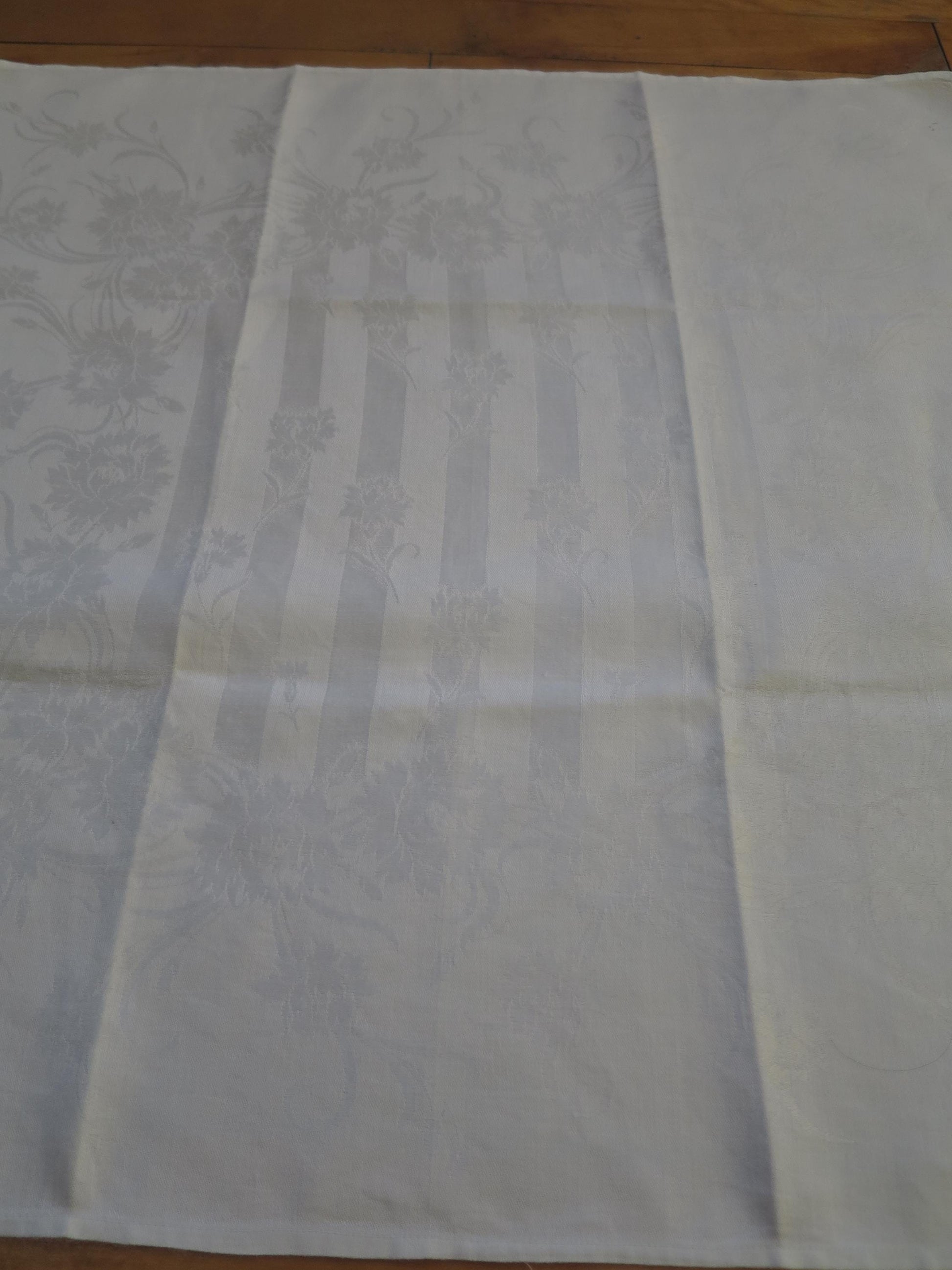 12 Antique Irish Linen Damask Napkins- Provenance