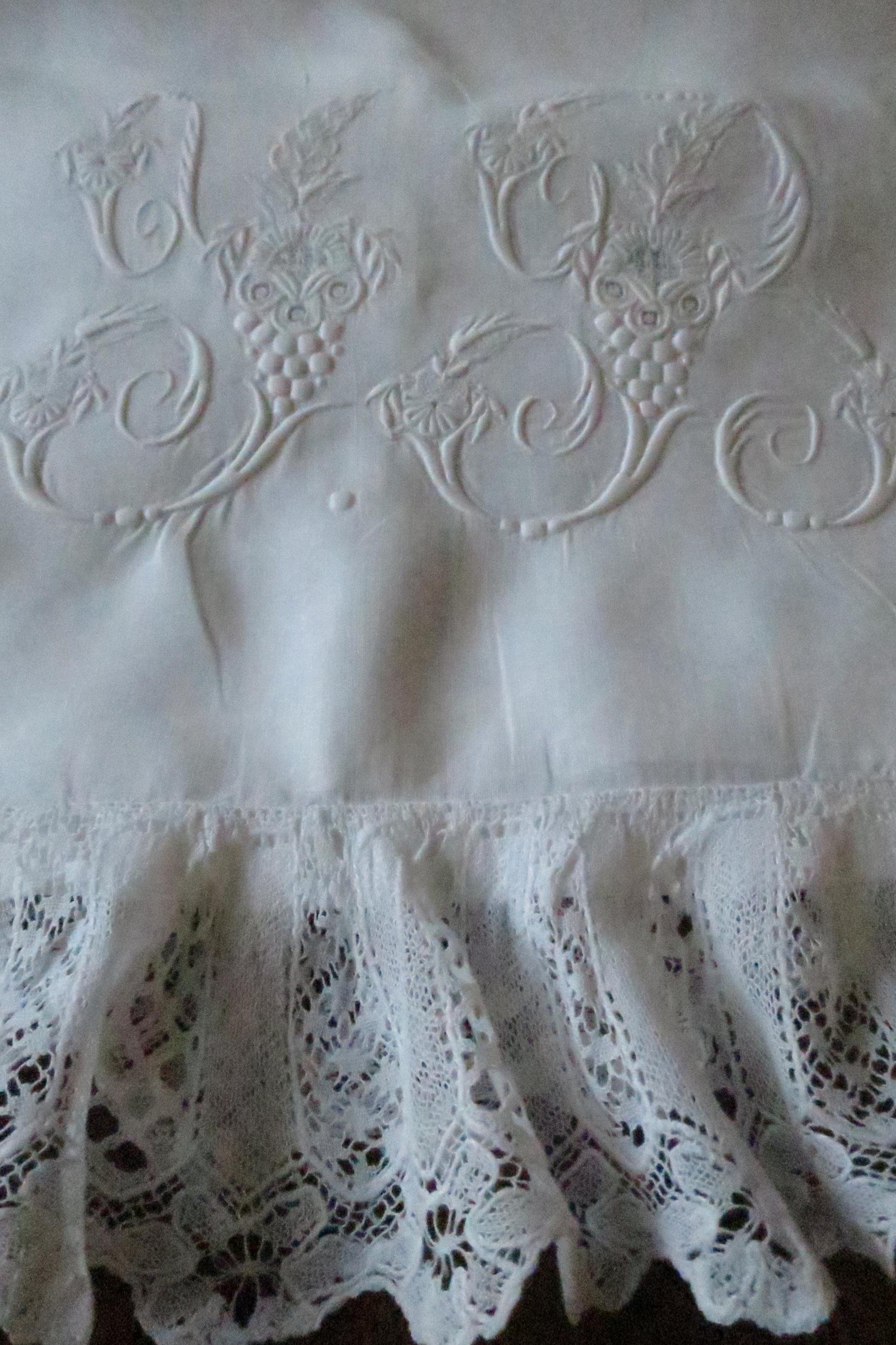 Antique Irish Linen Pair of Pillow Slips- Bobbin Lace & Hand Embroidered Monogram Y R