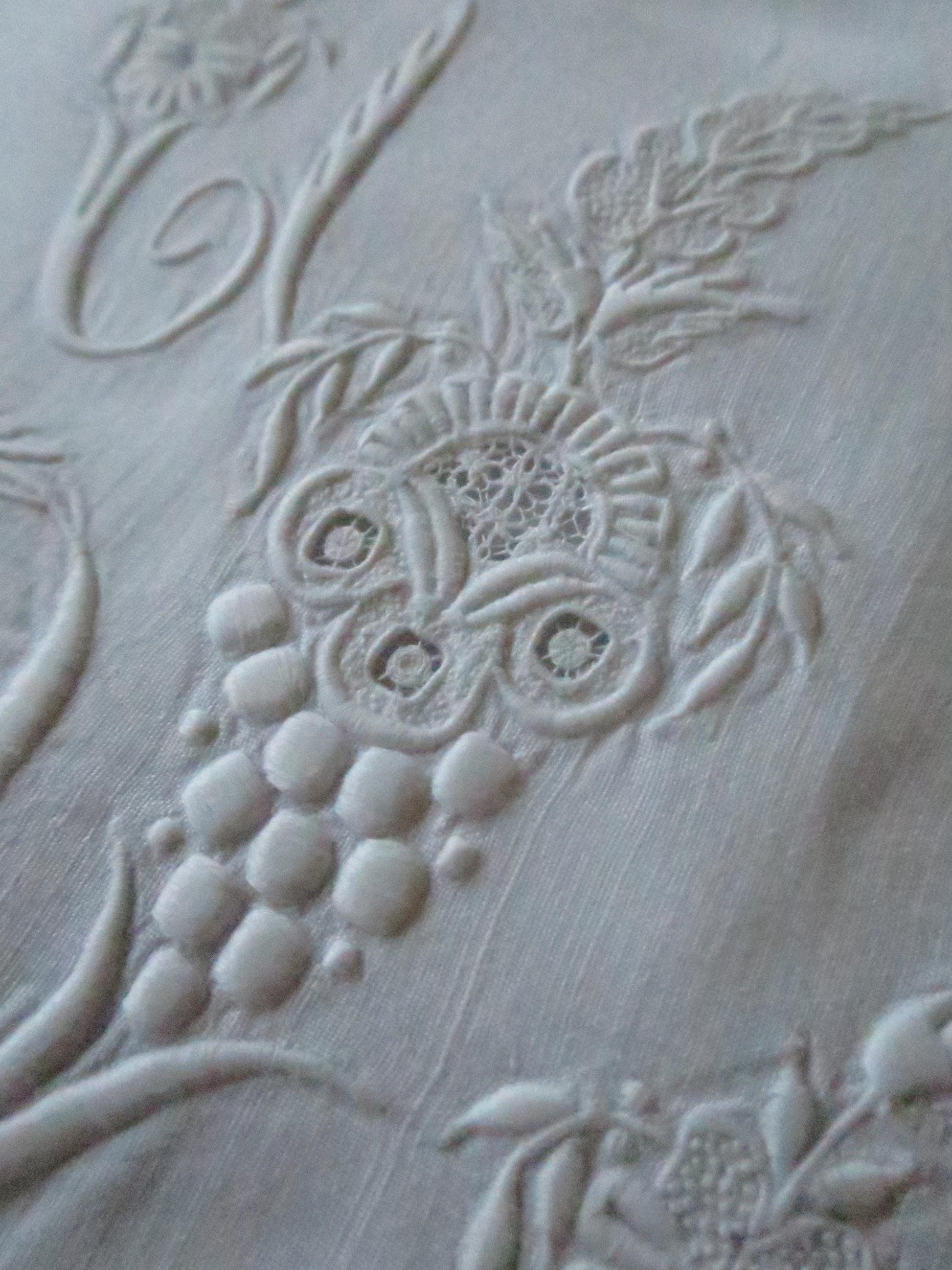 Antique Irish Linen Pair of Pillow Slips- Bobbin Lace & Hand Embroidered Monogram Y R