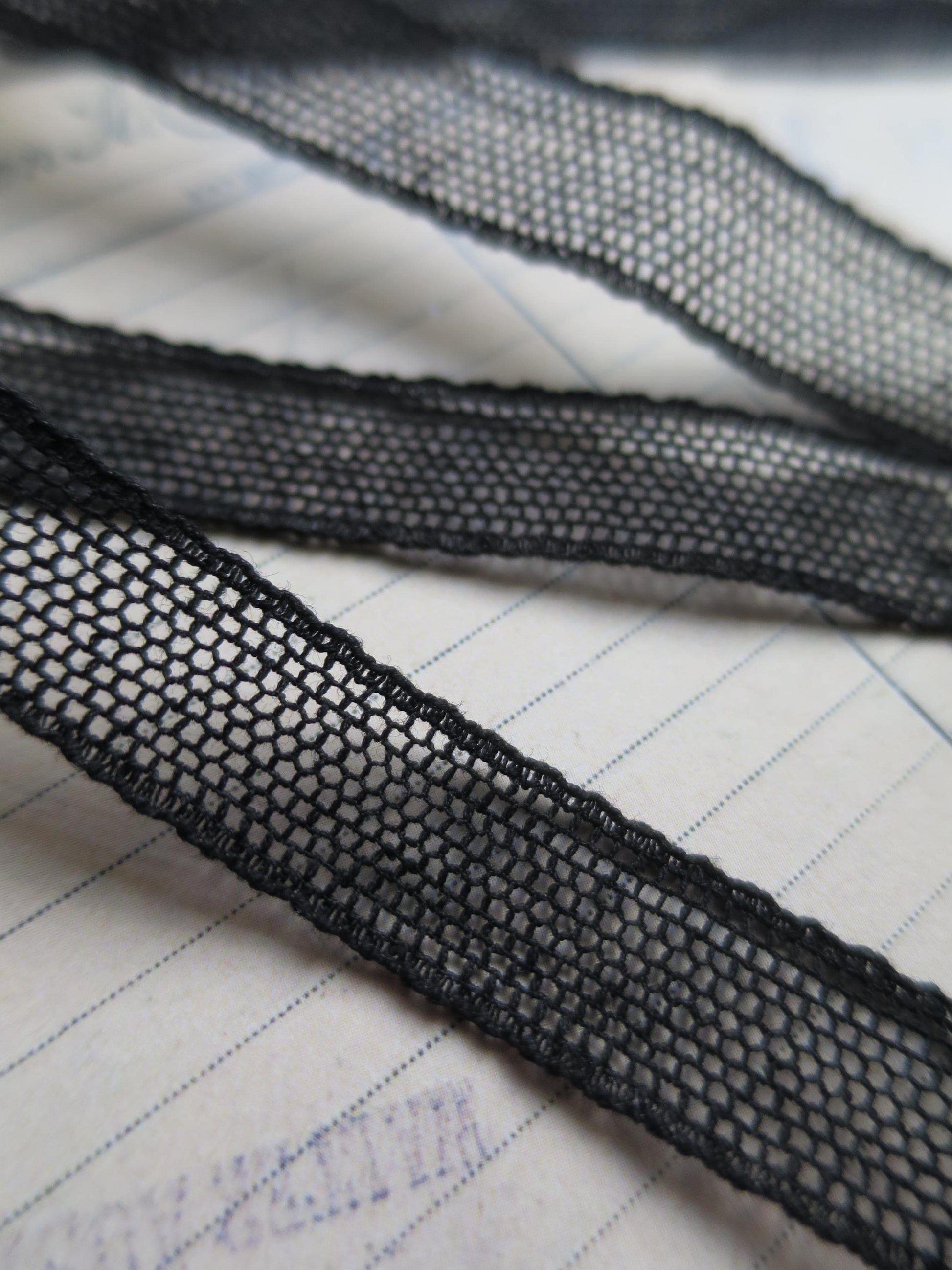 English Nottingham Lace- Plain Net Insertion- 1 cm