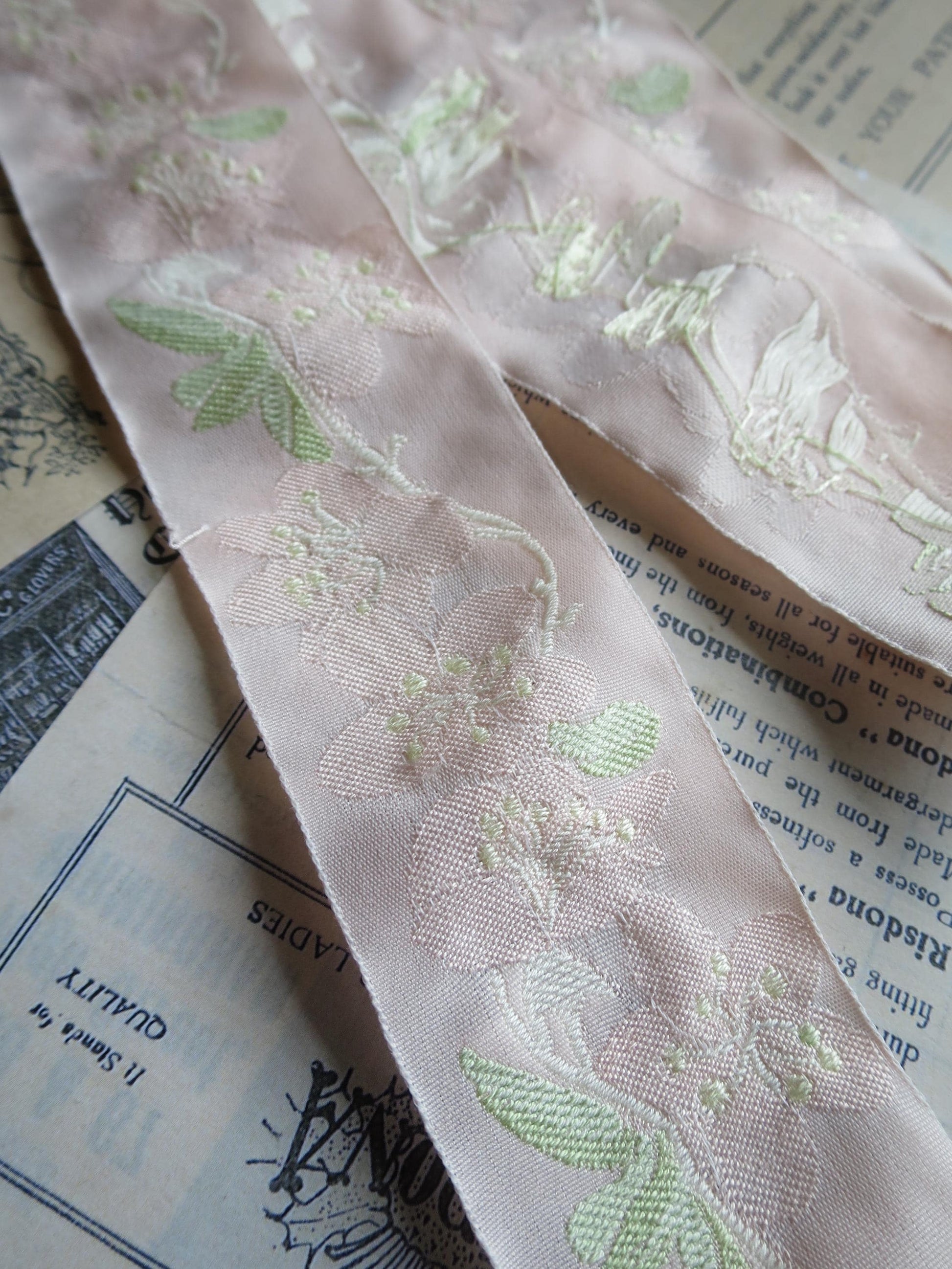 Blossom 40 mm Jacquard Woven Ribbon- Pale Pink