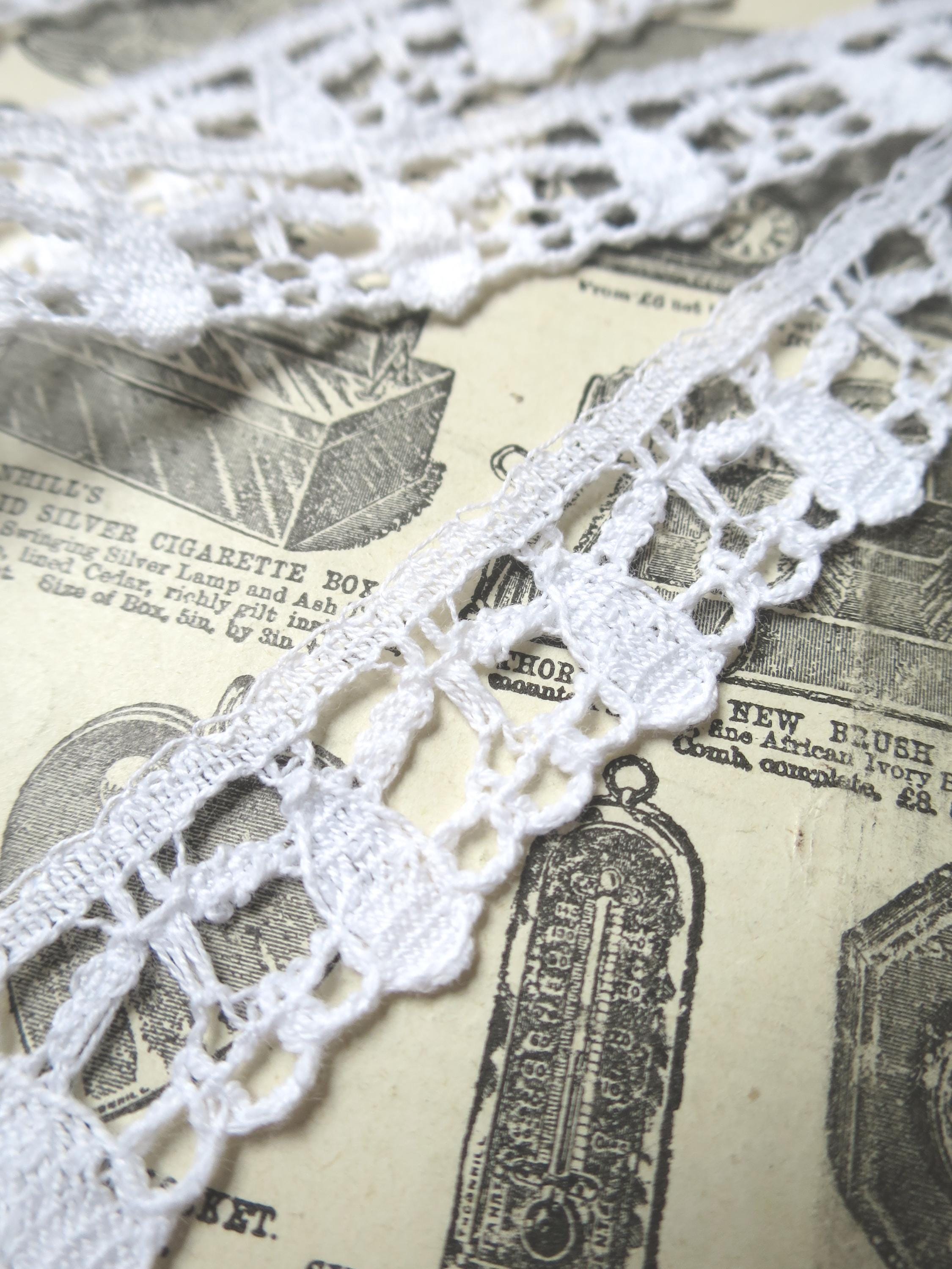 White English Nottingham Cluny Lace- Teardrops- 2 cm