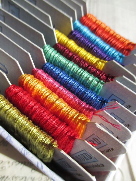 Sajou Boxed Set 12 Cards Retours du Nord Embroidery Thread 100% Cotton- Modern Colours