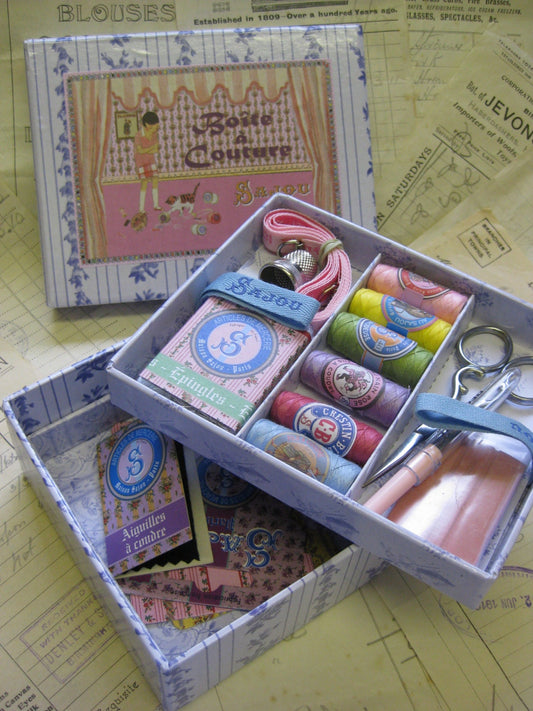 Sajou Sewing Box- Little Girl & Kitten