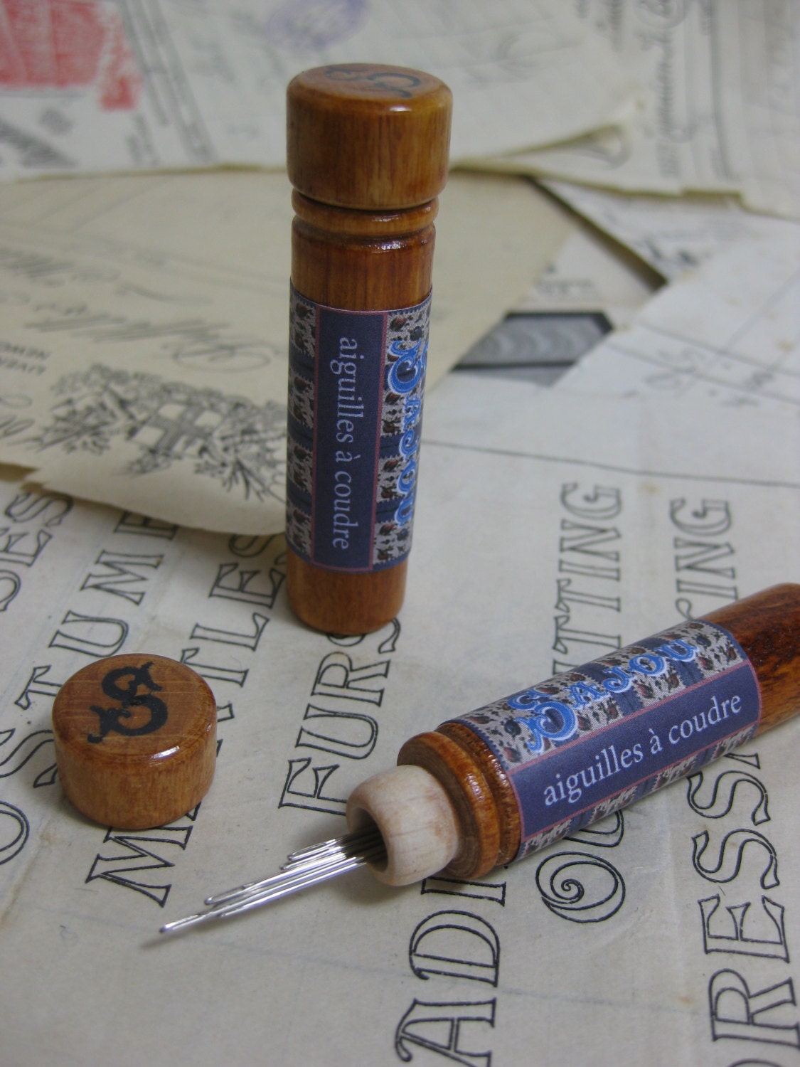 Sajou Wooden Needle Case & Needles- Embroidery Millinery Tapestry Darning Sewing Oversewing