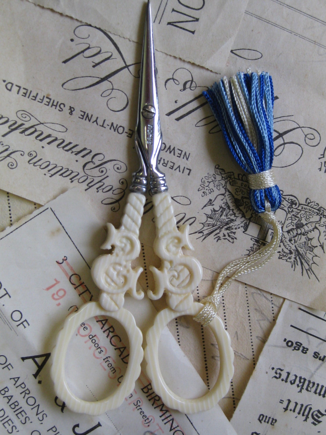 Sajou Faux Ivory Embroidery Scissors | Hand Paired 11.8 cm, Made in France
