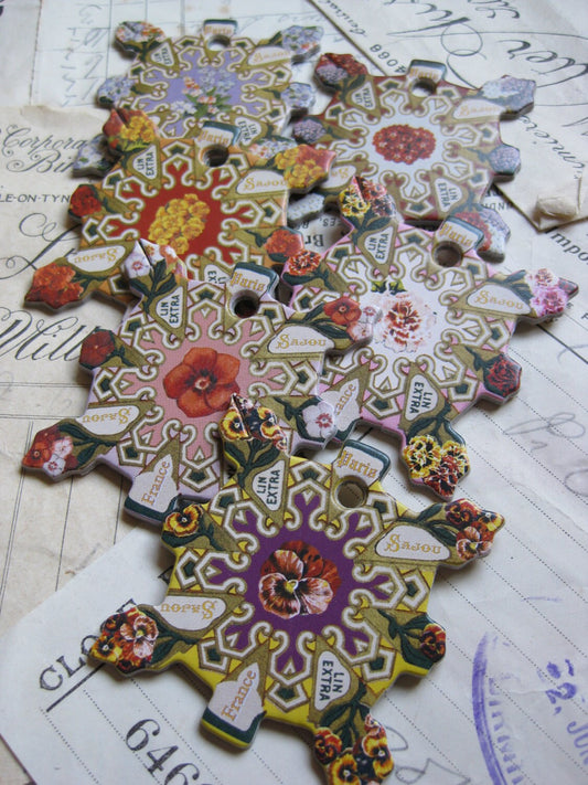 Sajou Thread Card Winders- Vintage Seed Packets
