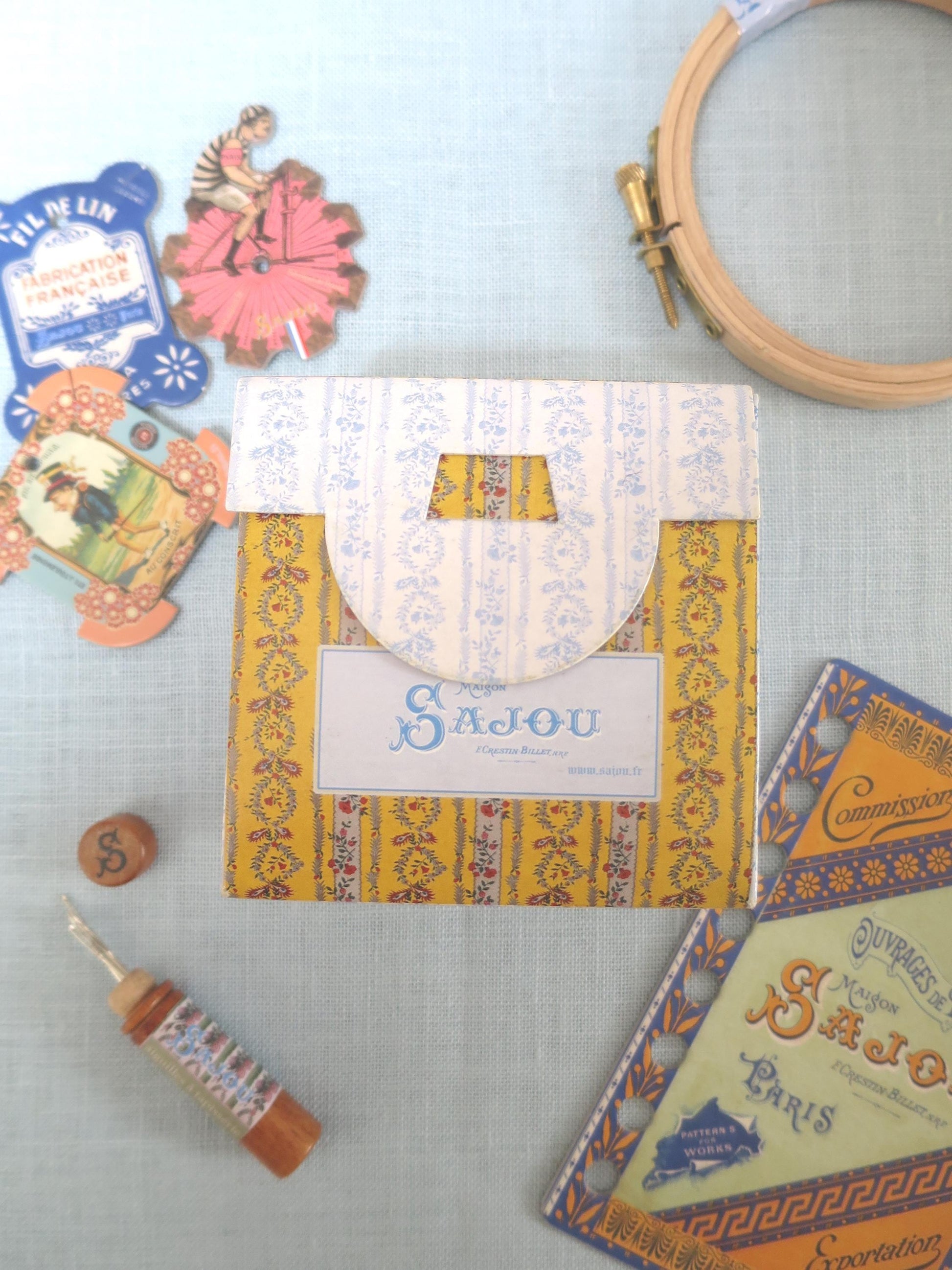 Sajou Cross Stitch Embroidery Kit- Yellow Indienne Pot