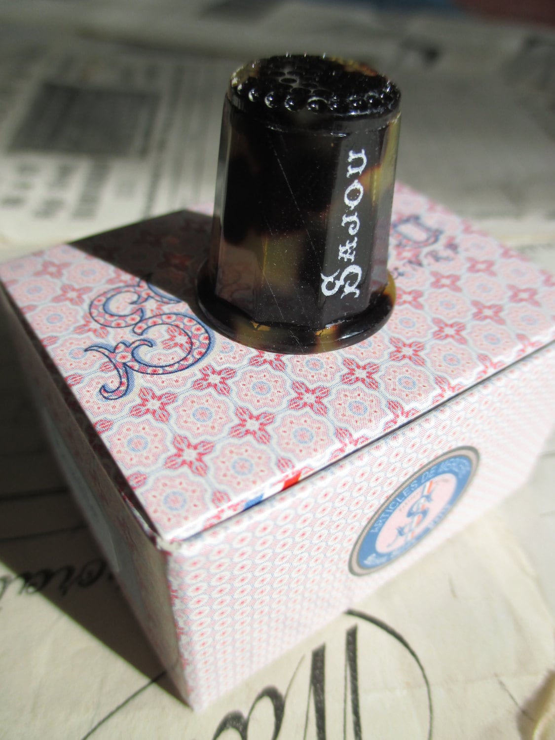 Sajou French Luxury Thimble- Faux Tortoiseshell