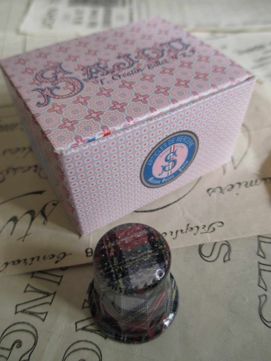 Sajou French Luxury Thimble- Mauchaline Ware Scottish Tartan