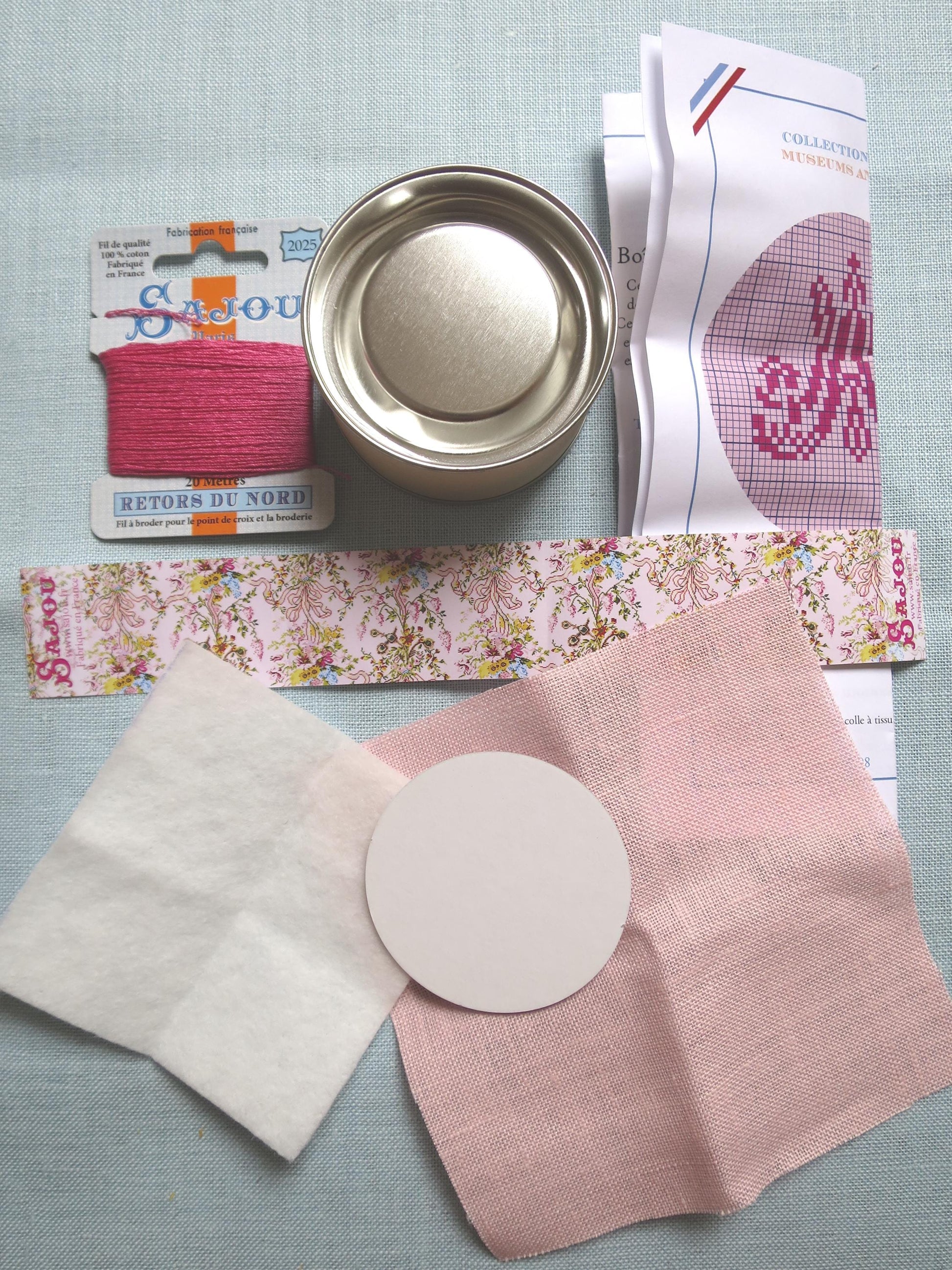 Sajou Cross Stitch Embroidery Kit- Marie Antoinette Pot