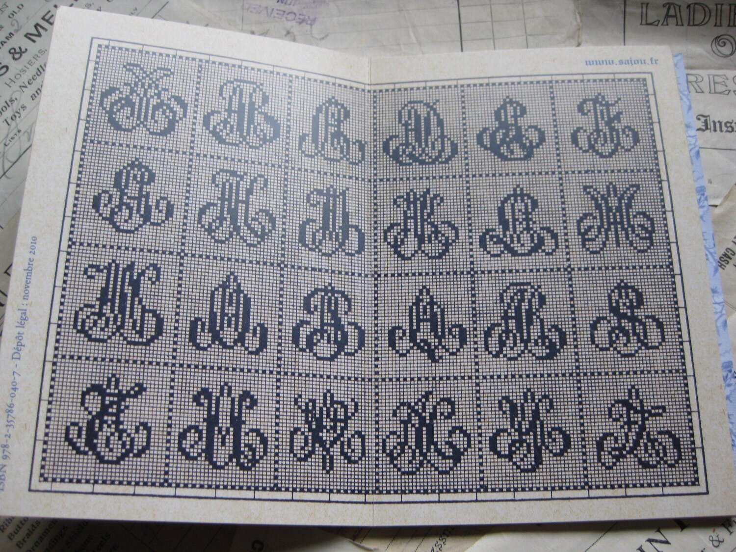 Sajou Mauve Cross Stitch Album 107- French Vintage Alphabets