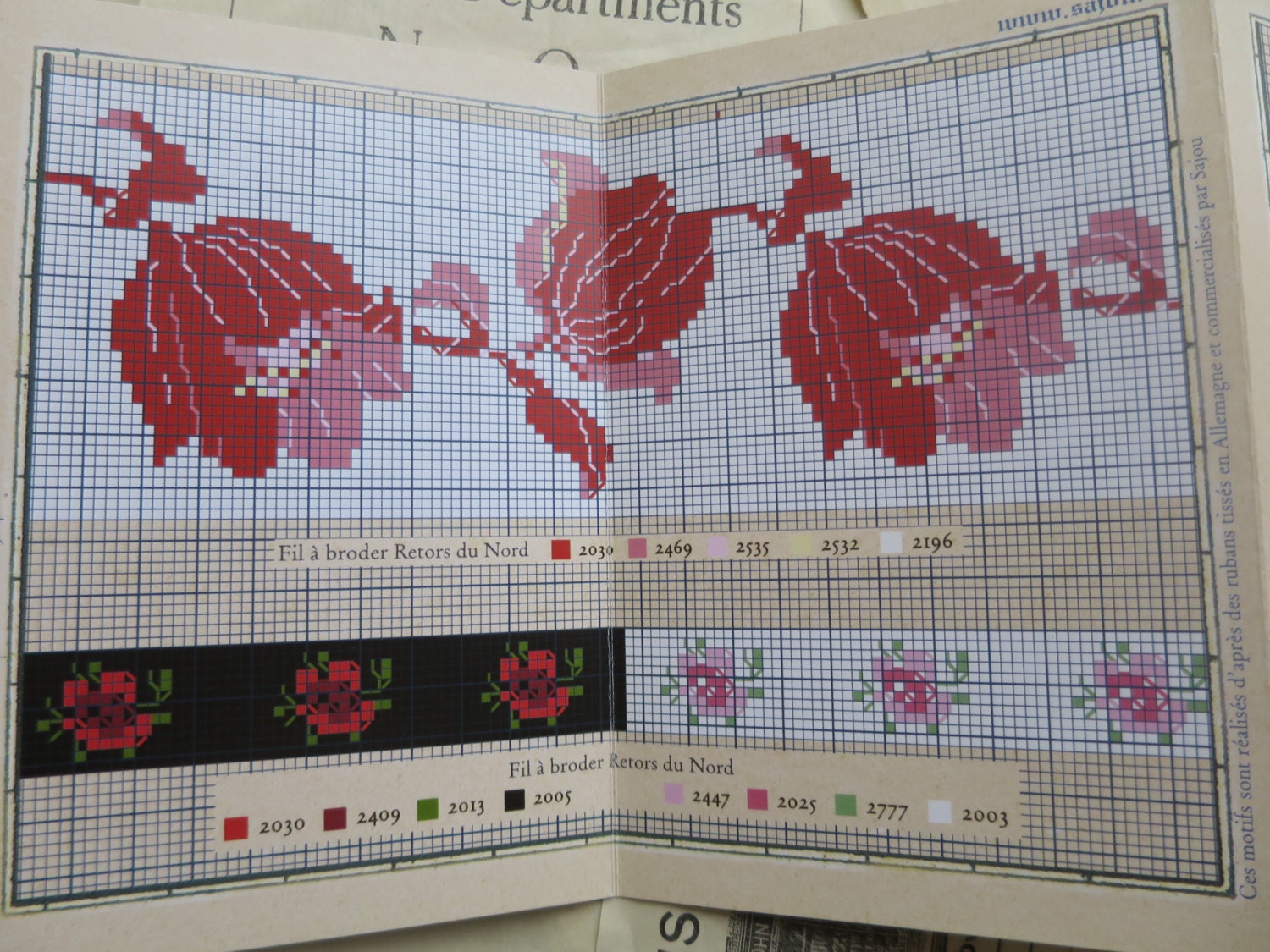 Sajou Red Cross Stitch Album 904- Vintage Ribbon Designs