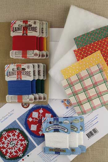 Sajou Needlepoint Tree Decorations Kit- Snowflakes