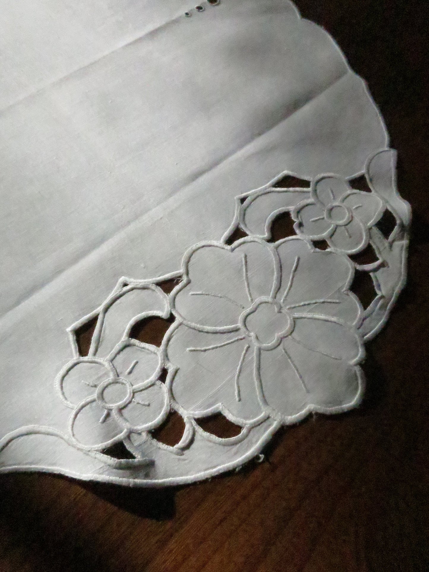 Antique Edwardian Irish Linen Tray Cloth/ Topper- Floral Whitework Cutwork Hand Embroidery