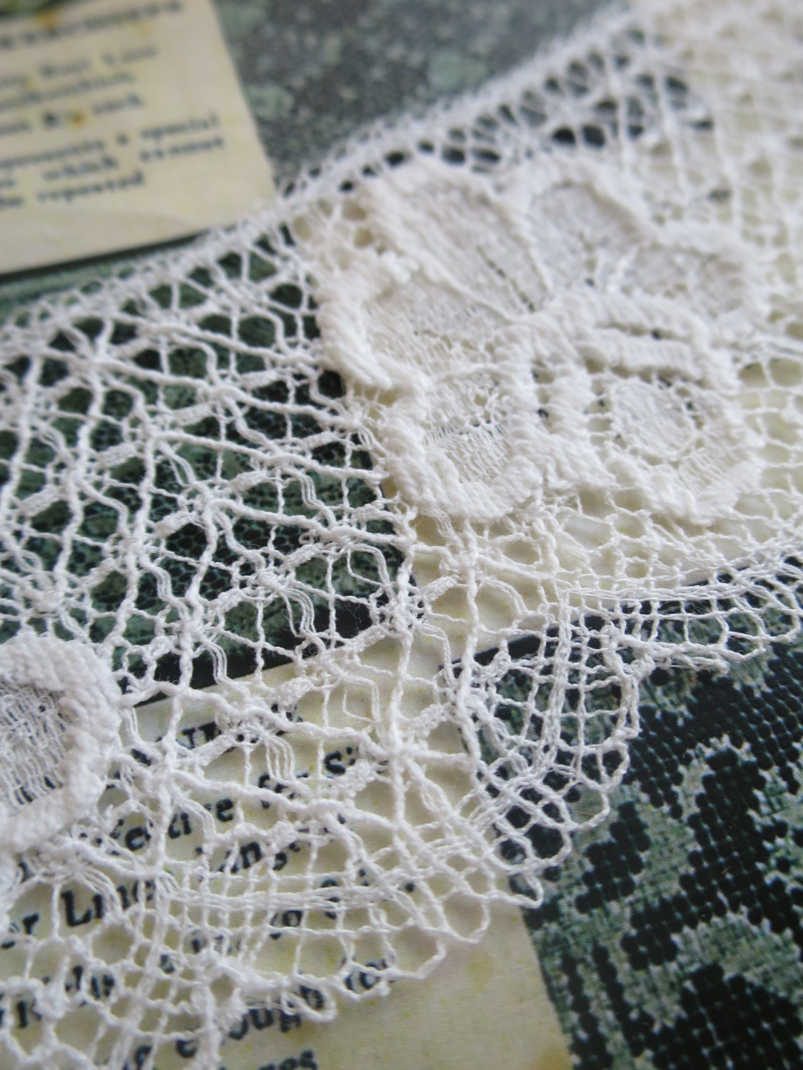 Off White English Nottingham Lace- Art Deco Rose Trellis Guipure